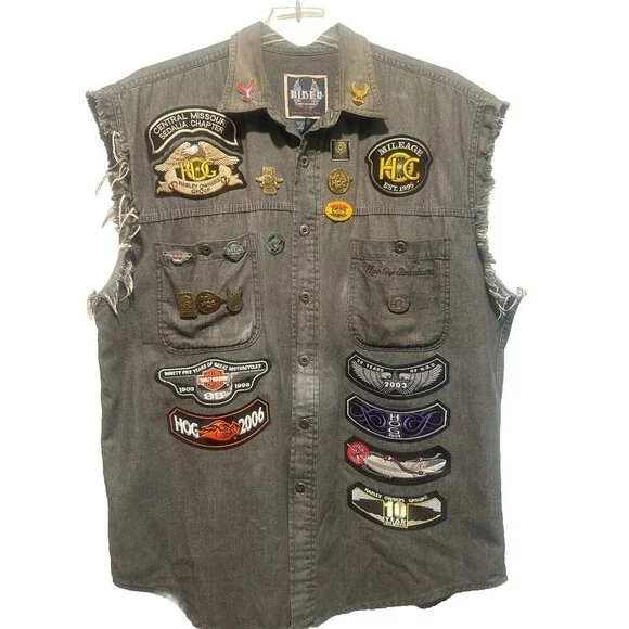 Harley Davidson Biker Blues Frayed Sleeveless Shirt W/ Multiple Pins/Patches- L - Picture 1 of 14